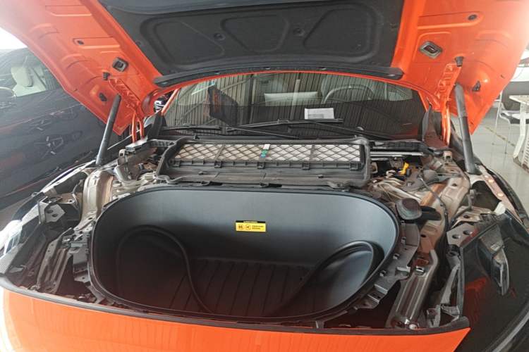 Used Xiaomi Auto YU7 2025 Ultra-Long Range High-Performance All-Wheel-Drive Max Edition Engine Bay