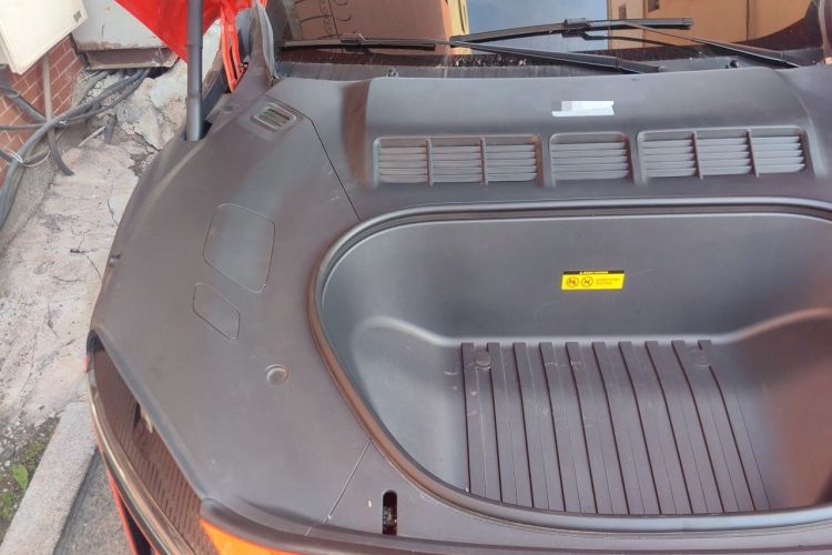 Used Xiaomi Auto YU7 2025 Ultra-Long Range All-Wheel Drive Pro Version Engine Bay Right