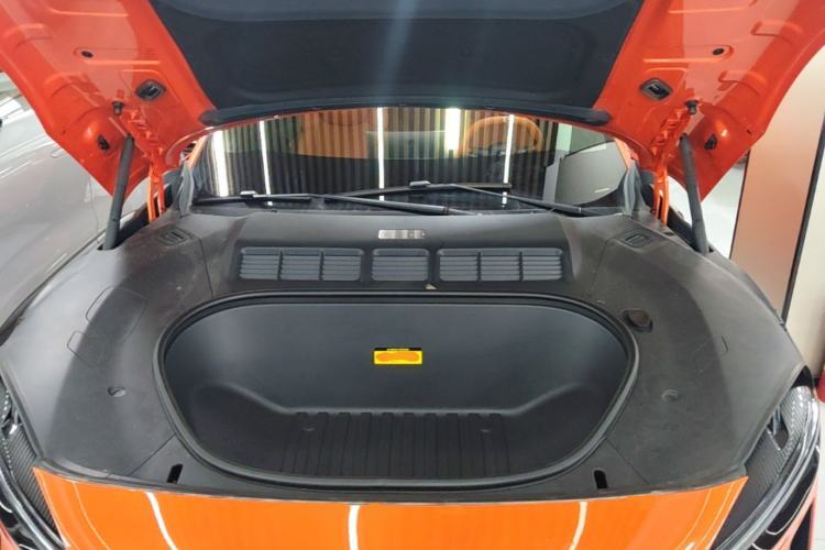 Used Xiaomi Auto YU7 2025 Ultra-Long Range High-Performance All-Wheel-Drive Max Edition Engine Bay