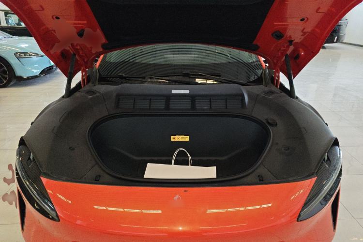 Used Xiaomi Auto YU7 2025 Ultra-Long Range High-Performance All-Wheel-Drive Max Edition Engine Bay