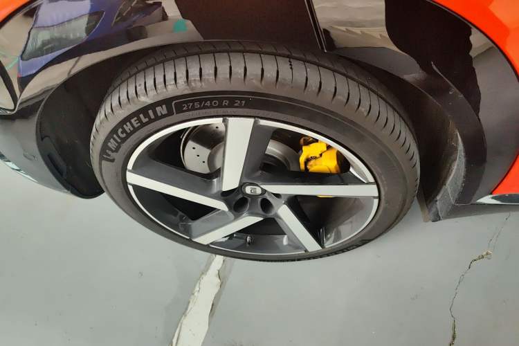 Used Xiaomi Auto YU7 2025 Ultra-Long Range High-Performance All-Wheel-Drive Max Edition Exterior 1