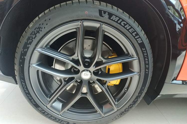 Used Xiaomi Auto YU7 2025 Ultra-Long Range High-Performance All-Wheel-Drive Max Edition Exterior 2
