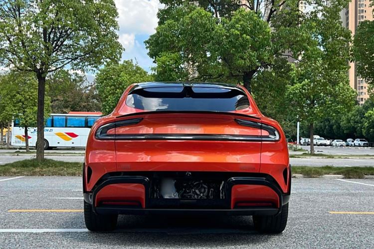 Used Xiaomi Auto YU7 2025 Ultra-Long Range High-Performance All-Wheel-Drive Max Edition Exterior 3