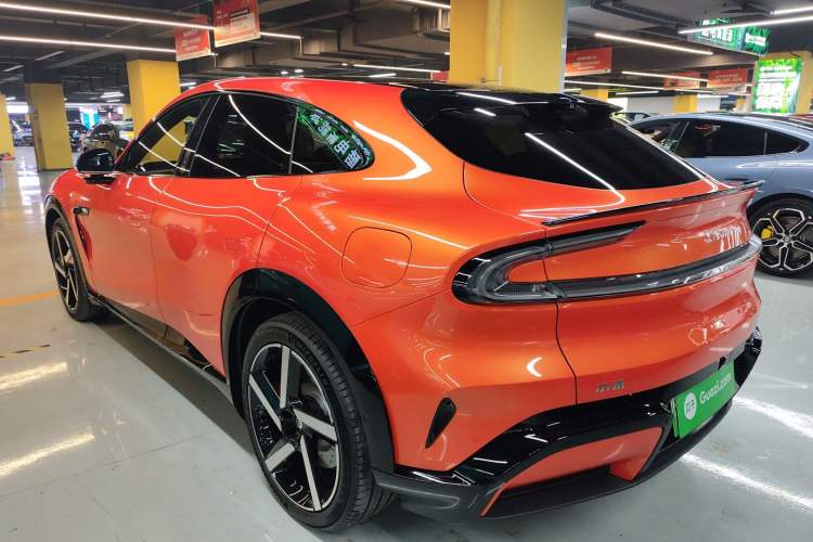 Used Xiaomi Auto YU7 2025 Ultra-Long Range High-Performance All-Wheel-Drive Max Edition Exterior 3
