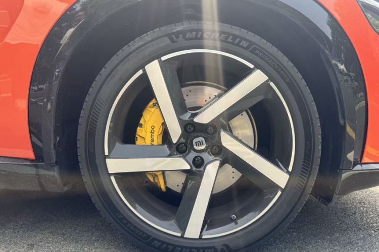 Used Xiaomi Auto YU7 2025 Ultra-Long Range High-Performance All-Wheel-Drive Max Edition Exterior 4