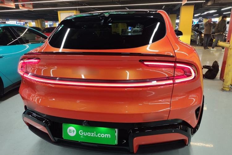 Used Xiaomi Auto YU7 2025 Ultra-Long Range High-Performance All-Wheel-Drive Max Edition Exterior 4