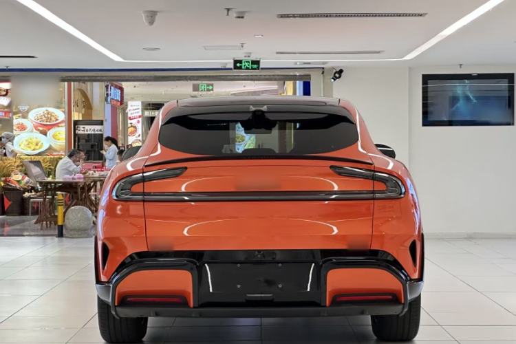 Used Xiaomi Auto YU7 2025 Ultra-Long Range All-Wheel Drive Pro Version Exterior 5