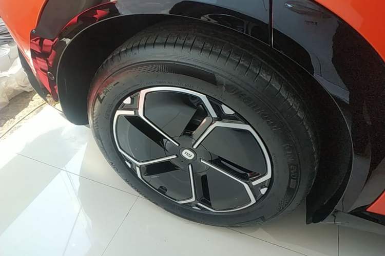 Used Xiaomi Auto YU7 2025 Ultra-Long Range Rear-Wheel Drive Version Exterior 5