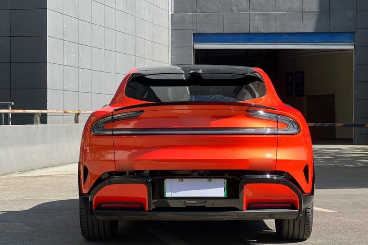 Used Xiaomi Auto YU7 2025 Ultra-Long Range High-Performance All-Wheel-Drive Max Edition Exterior 6