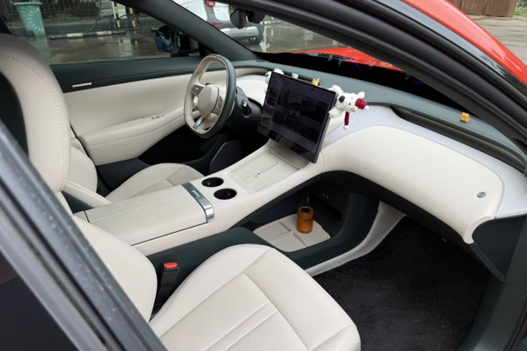 Used Xiaomi Auto YU7 2025 Ultra-Long Range Rear-Wheel Drive Version Exterior 6