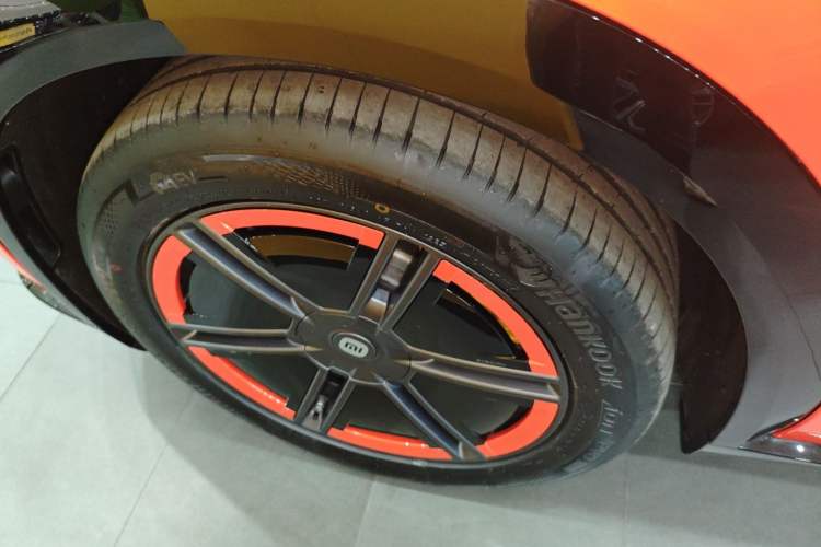 Used Xiaomi Auto YU7 2025 Ultra-Long Range Rear-Wheel Drive Version Exterior 7