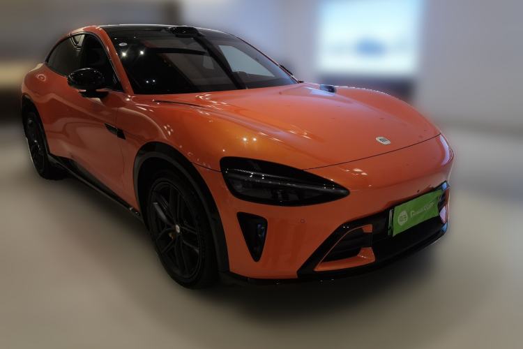 Used Xiaomi Auto YU7 2025 Ultra-Long Range High-Performance All-Wheel-Drive Max Edition Front Right 45 Deg