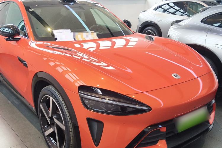 Used Xiaomi Auto YU7 2025 Ultra-Long Range High-Performance All-Wheel-Drive Max Edition Front Right 45 Deg