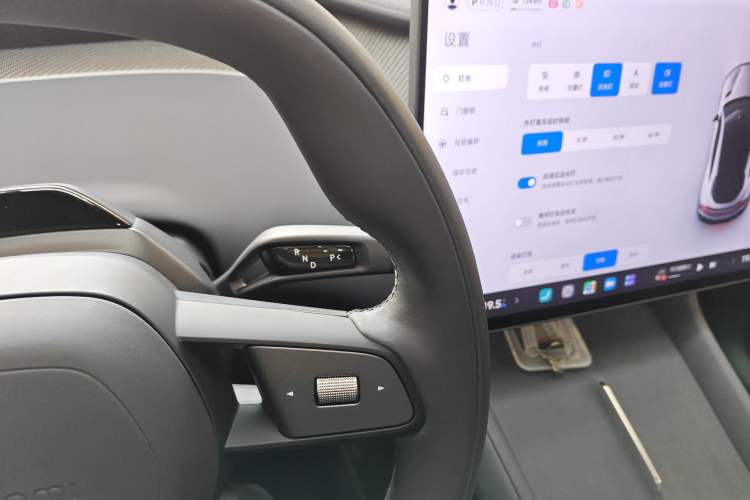 Used Xiaomi Auto YU7 2025 Ultra-Long Range High-Performance All-Wheel-Drive Max Edition Gear Lever