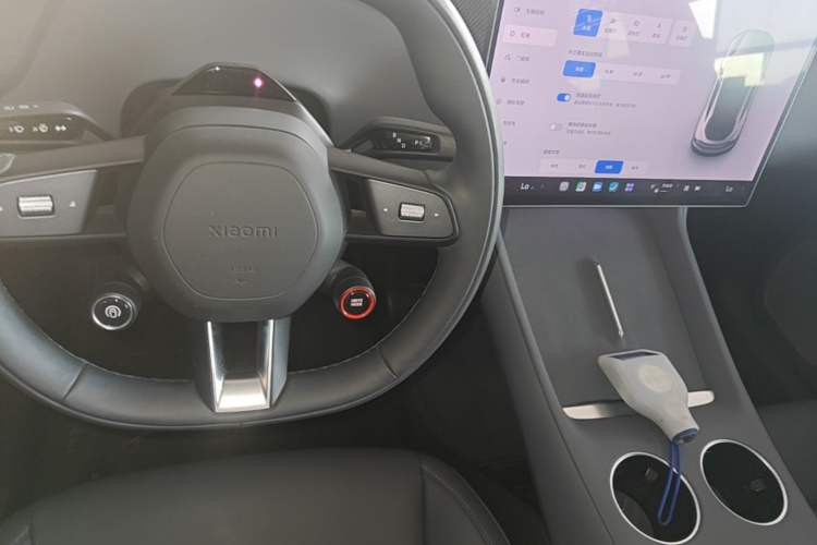 Used Xiaomi Auto YU7 2025 Ultra-Long Range High-Performance All-Wheel-Drive Max Edition Gear Lever