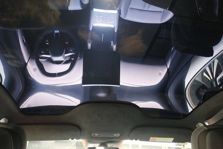 Used Xiaomi Auto YU7 2025 Ultra-Long Range High-Performance All-Wheel-Drive Max Edition Headliner