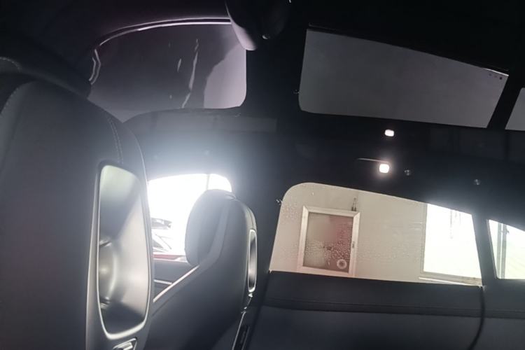 Used Xiaomi Auto YU7 2025 Ultra-Long Range High-Performance All-Wheel-Drive Max Edition Headliner