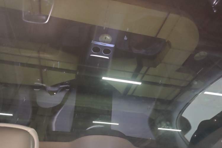 Used Xiaomi Auto YU7 2025 Ultra-Long Range Rear-Wheel Drive Version Headliner