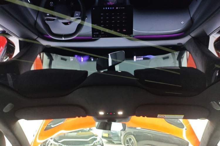 Used Xiaomi Auto YU7 2025 Ultra-Long Range High-Performance All-Wheel-Drive Max Edition Headliner