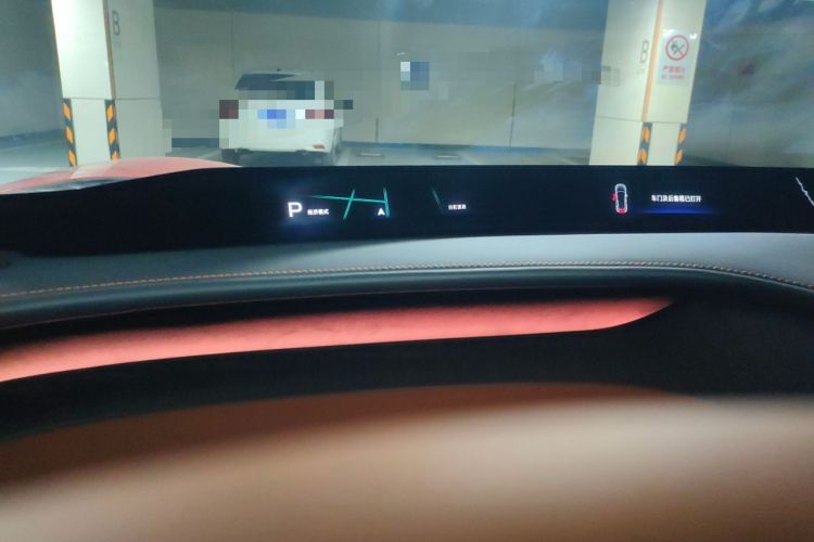 Used Xiaomi Auto YU7 2025 Ultra-Long Range High-Performance All-Wheel-Drive Max Edition Instrument Cluster