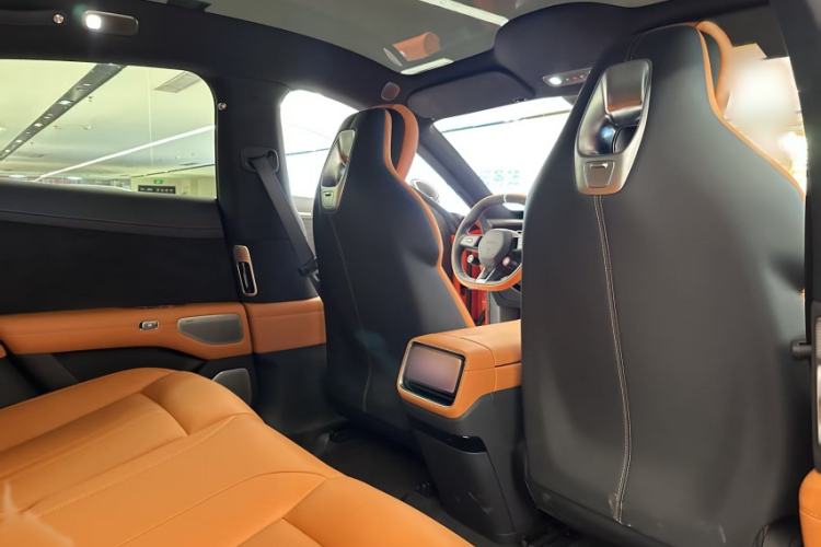Used Xiaomi Auto YU7 2025 Ultra-Long Range All-Wheel Drive Pro Version Interior 10
