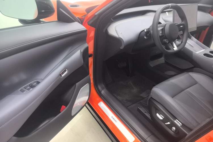 Used Xiaomi Auto YU7 2025 Ultra-Long Range Rear-Wheel Drive Version Interior 2