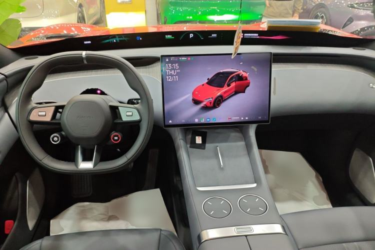 Used Xiaomi Auto YU7 2025 Ultra-Long Range Rear-Wheel Drive Version Interior 2