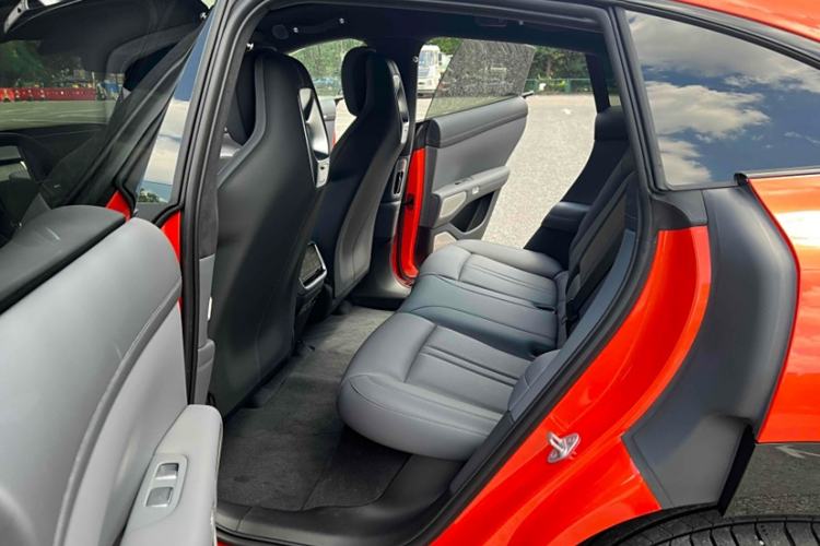 Used Xiaomi Auto YU7 2025 Ultra-Long Range High-Performance All-Wheel-Drive Max Edition Interior 2
