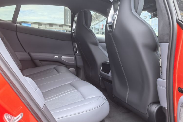 Used Xiaomi Auto YU7 2025 Ultra-Long Range High-Performance All-Wheel-Drive Max Edition Interior 4