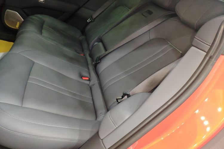 Used Xiaomi Auto YU7 2025 Ultra-Long Range Rear-Wheel Drive Version Interior 4