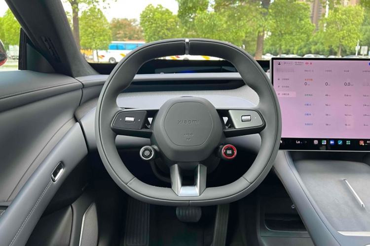 Used Xiaomi Auto YU7 2025 Ultra-Long Range High-Performance All-Wheel-Drive Max Edition Interior 4