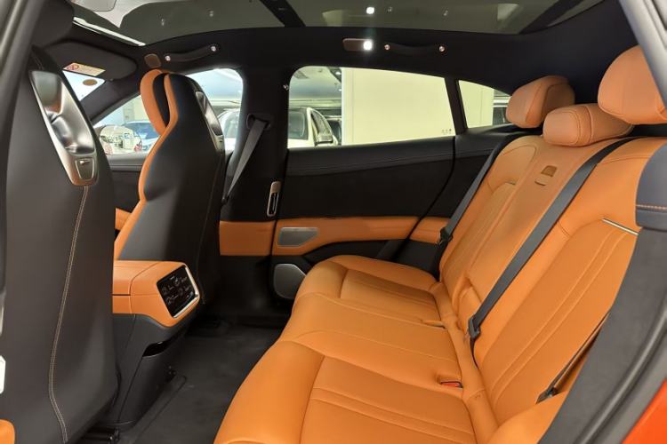 Used Xiaomi Auto YU7 2025 Ultra-Long Range All-Wheel Drive Pro Version Interior 6