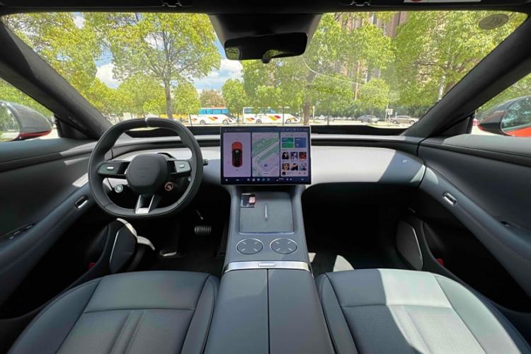 Used Xiaomi Auto YU7 2025 Ultra-Long Range High-Performance All-Wheel-Drive Max Edition Interior 9