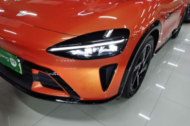 Used Xiaomi Auto YU7 2025 Ultra-Long Range All-Wheel Drive Pro Version Left Front Headlight