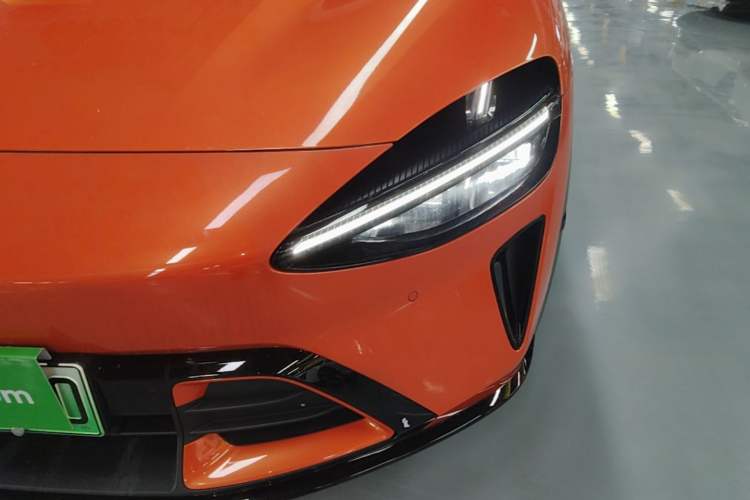 Used Xiaomi Auto YU7 2025 Ultra-Long Range High-Performance All-Wheel-Drive Max Edition Left Front Headlight