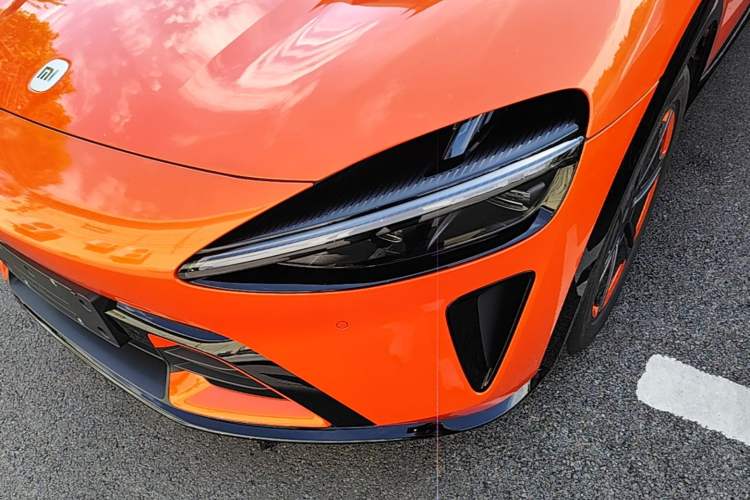 Used Xiaomi Auto YU7 2025 Ultra-Long Range Rear-Wheel Drive Version Left Front Headlight