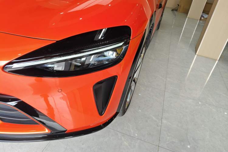 Used Xiaomi Auto YU7 2025 Ultra-Long Range High-Performance All-Wheel-Drive Max Edition Left Front Headlight