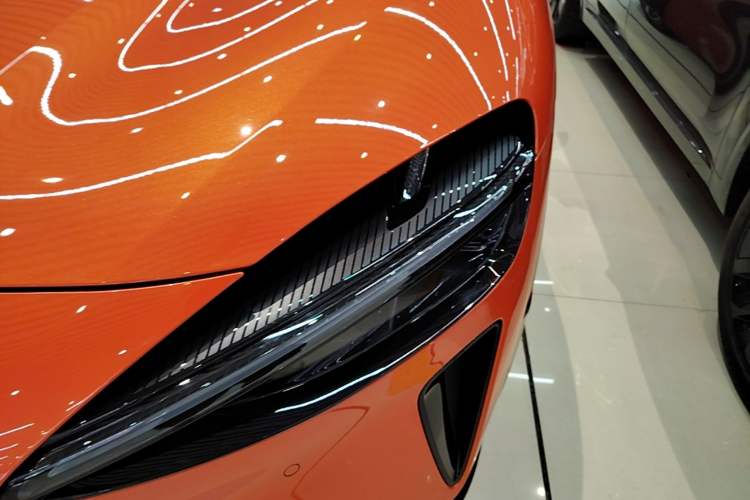Used Xiaomi Auto YU7 2025 Ultra-Long Range High-Performance All-Wheel-Drive Max Edition Left Front Headlight