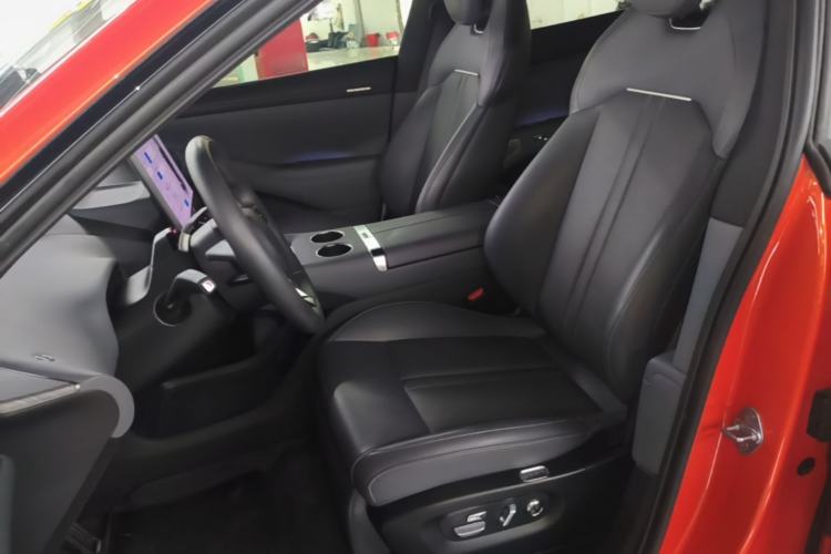 Used Xiaomi Auto YU7 2025 Ultra-Long Range Rear-Wheel Drive Version Left Front Seat