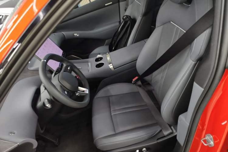 Used Xiaomi Auto YU7 2025 Ultra-Long Range Rear-Wheel Drive Version Left Front Seat