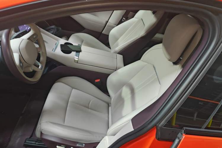 Used Xiaomi Auto YU7 2025 Ultra-Long Range Rear-Wheel Drive Version Left Front Seat