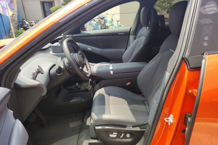 Used Xiaomi Auto YU7 2025 Ultra-Long Range High-Performance All-Wheel-Drive Max Edition Left Front Seat