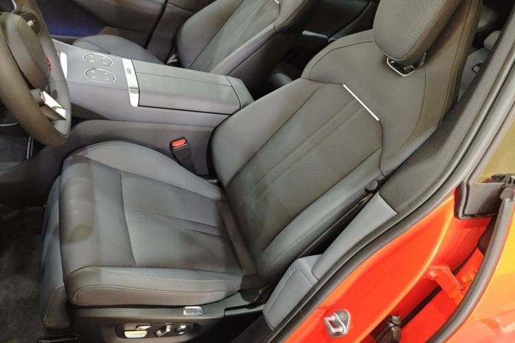 Used Xiaomi Auto YU7 2025 Ultra-Long Range All-Wheel Drive Pro Version Left Front Seat