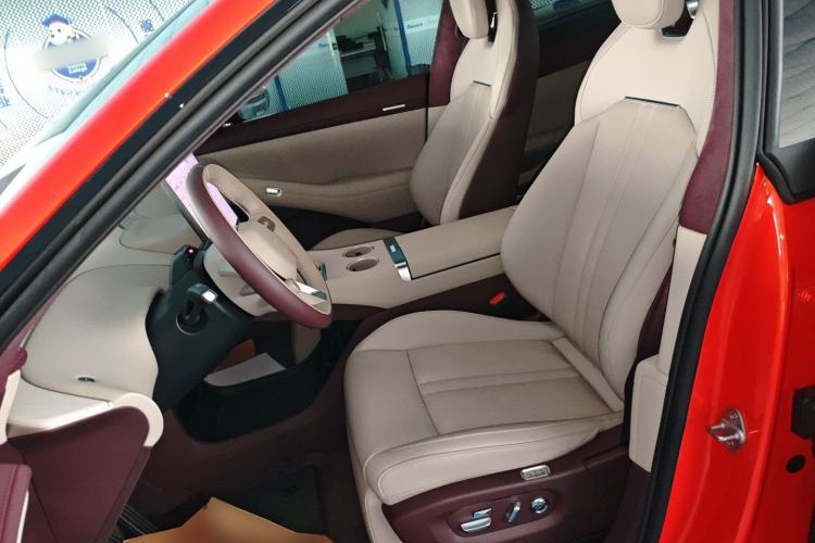 Used Xiaomi Auto YU7 2025 Ultra-Long Range High-Performance All-Wheel-Drive Max Edition Left Front Seat