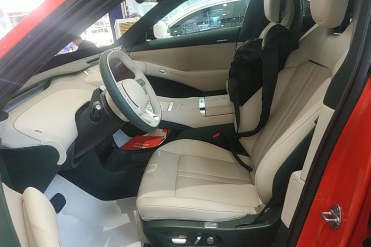 Used Xiaomi Auto YU7 2025 Ultra-Long Range Rear-Wheel Drive Version Left Front Seat