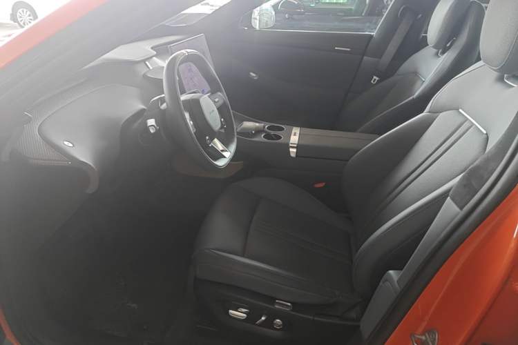 Used Xiaomi Auto YU7 2025 Ultra-Long Range High-Performance All-Wheel-Drive Max Edition Left Front Seat