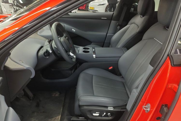Used Xiaomi Auto YU7 2025 Ultra-Long Range High-Performance All-Wheel-Drive Max Edition Left Front Seat