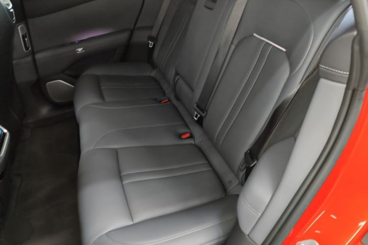 Used Xiaomi Auto YU7 2025 Ultra-Long Range Rear-Wheel Drive Version Left Rear Seat