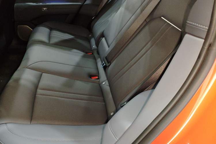 Used Xiaomi Auto YU7 2025 Ultra-Long Range All-Wheel Drive Pro Version Left Rear Seat