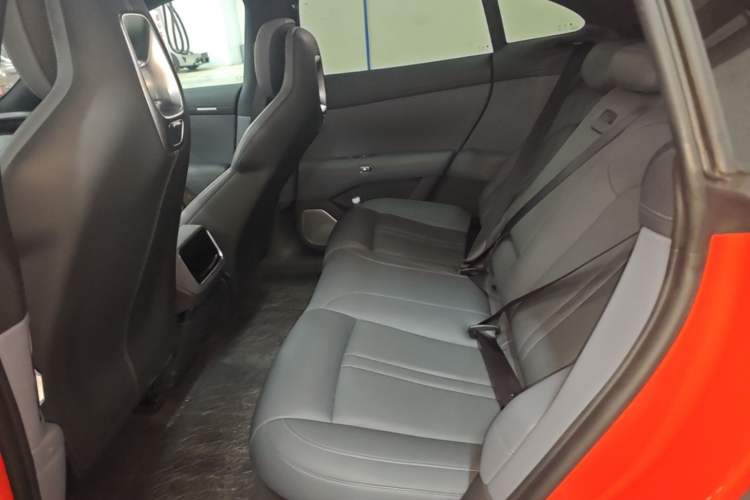 Used Xiaomi Auto YU7 2025 Ultra-Long Range Rear-Wheel Drive Version Left Rear Seat